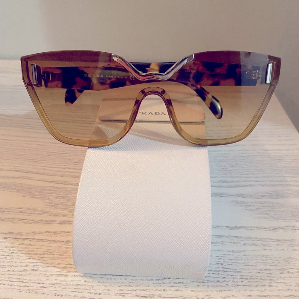 AUTHENTIC PRADA Sunglasses